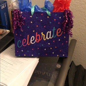 Meet your Posher, Paula